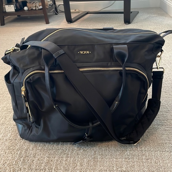 Tumi Bags Large Tumi Mansion Black Travel Tote Bag Poshmark